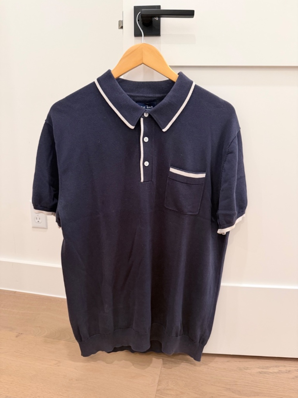 The Tie Bar Navy Knit Polo Sweater Shirt White Trim Pocket Large - Picture 7 of 7